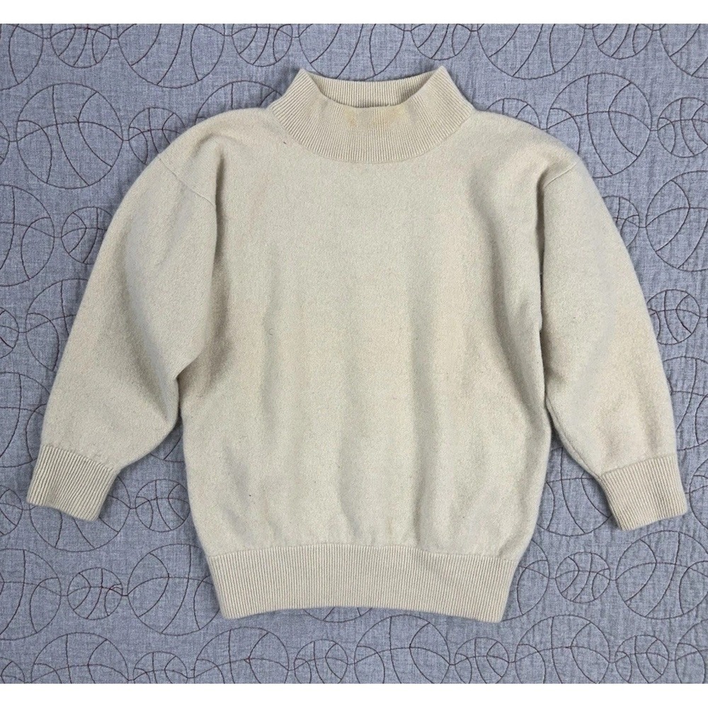Saks Fifth Avenue Real Clothes Vintage 100% Cashmere Cream Sweater / Small